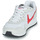 Παπούτσια Γυναίκα Χαμηλά Sneakers Nike VENTURE RUNNER Άσπρο / Ροζ