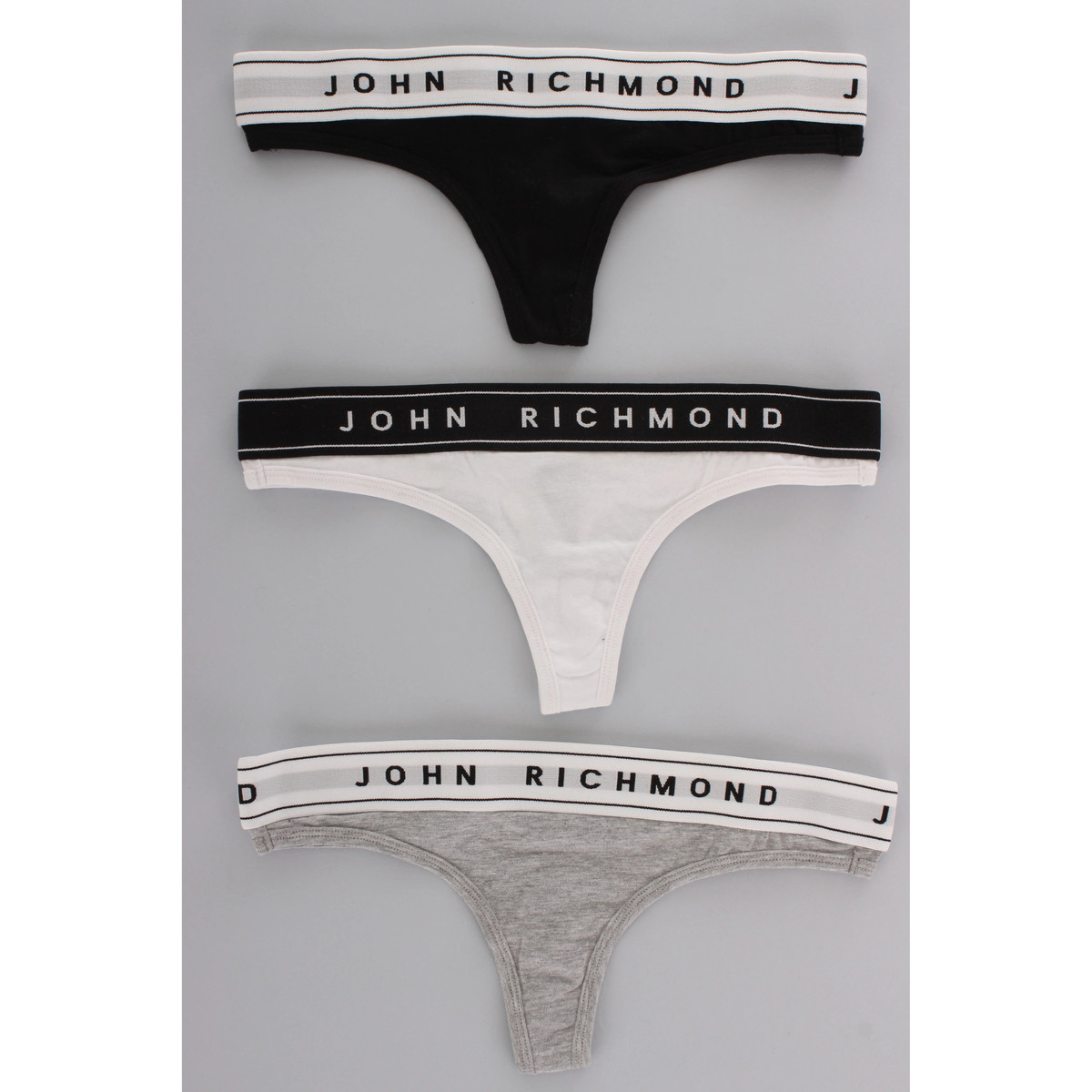 Strings John Richmond RWA19440