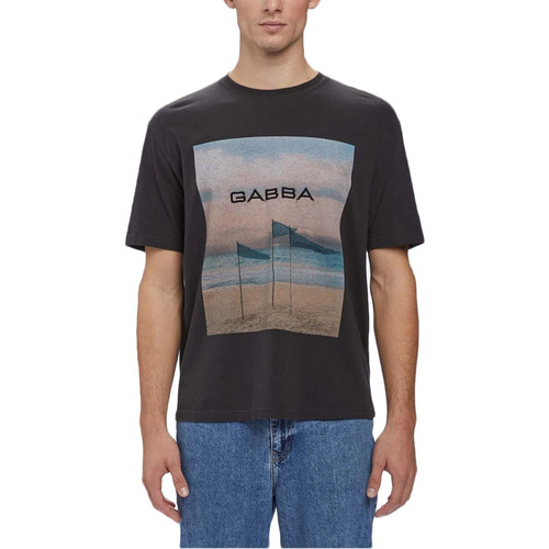 Υφασμάτινα Άνδρας T-shirt με κοντά μανίκια Gabba NIGEL FLAG PRINT T-SHIRT MEN ΜΑΥΡΟ- ΜΩΒ- ΣΙΕΛ
