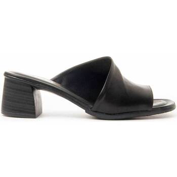Παπούτσια Γυναίκα Σανδάλια / Πέδιλα Wikers 83690 Black