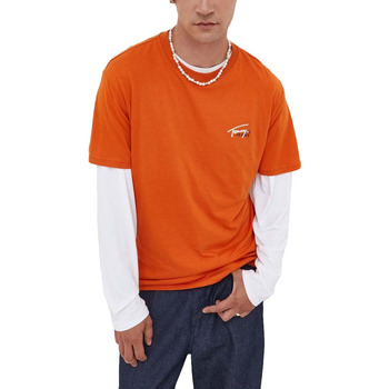 Υφασμάτινα Άνδρας T-shirt με κοντά μανίκια Tommy Hilfiger TOMMY JEANS SMALL FLAG REGULAR FIT T-SHIRT MEN ΠΟΡΤΟΚΑΛΙ