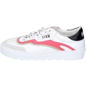 Παπούτσια Γυναίκα Sneakers Stkn EY283 Άσπρο
