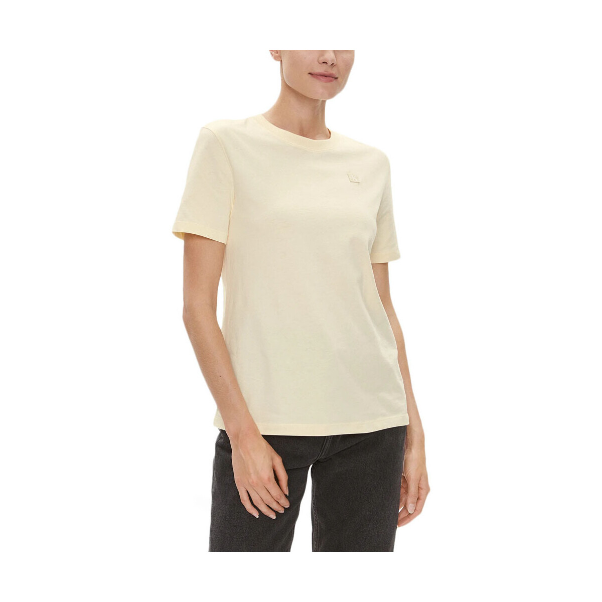 Υφασμάτινα Γυναίκα T-shirt με κοντά μανίκια Calvin Klein Jeans LOGO EMBRO BADGE REGULAR FIT T-SHIRT WOMEN ΕΚΡΟΥ