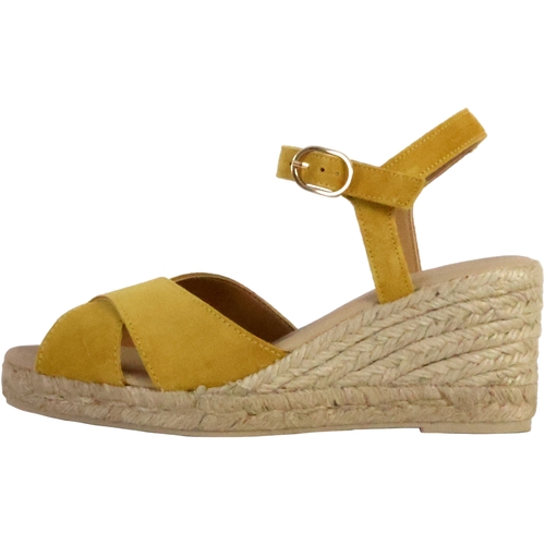 Παπούτσια Γυναίκα Σανδάλια / Πέδιλα Geox 234391 Yellow