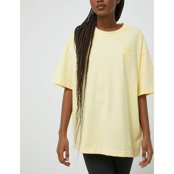 Υφασμάτινα Γυναίκα T-shirt με κοντά μανίκια Fila - faw0442 Yellow